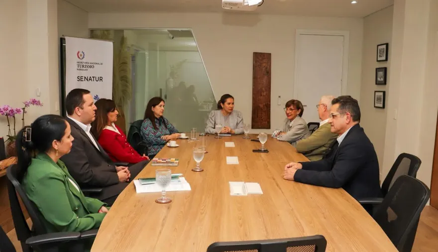 Gremios de agencias de viajes piden claridad sobre el rol del idóneo tras reunión con SENATUR